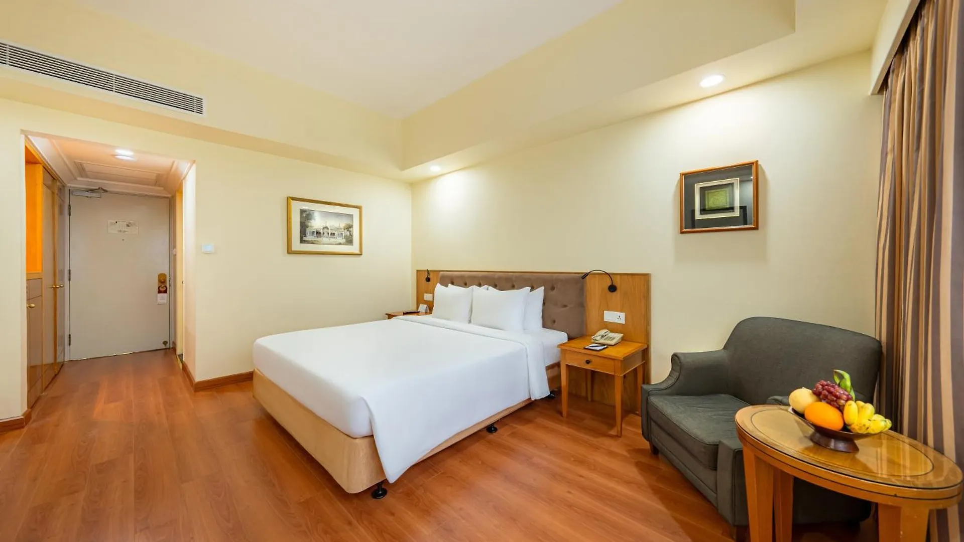 Saigon Prince Hotel Ho Chi Minh City 4*,