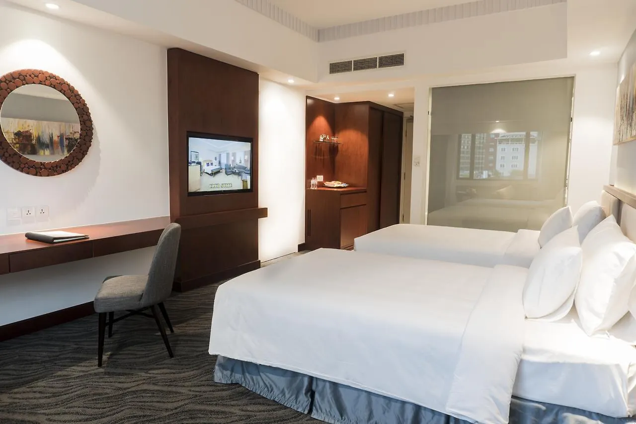 Saigon Prince Hotel Хошимин