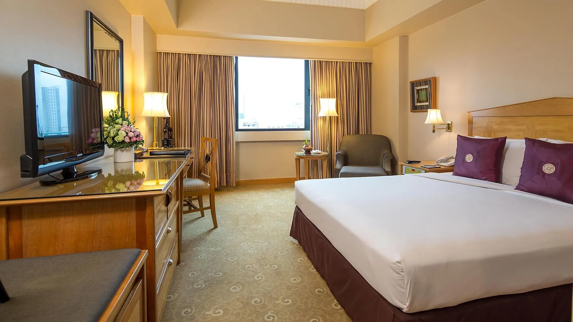 Saigon Prince Hotel Хошимин