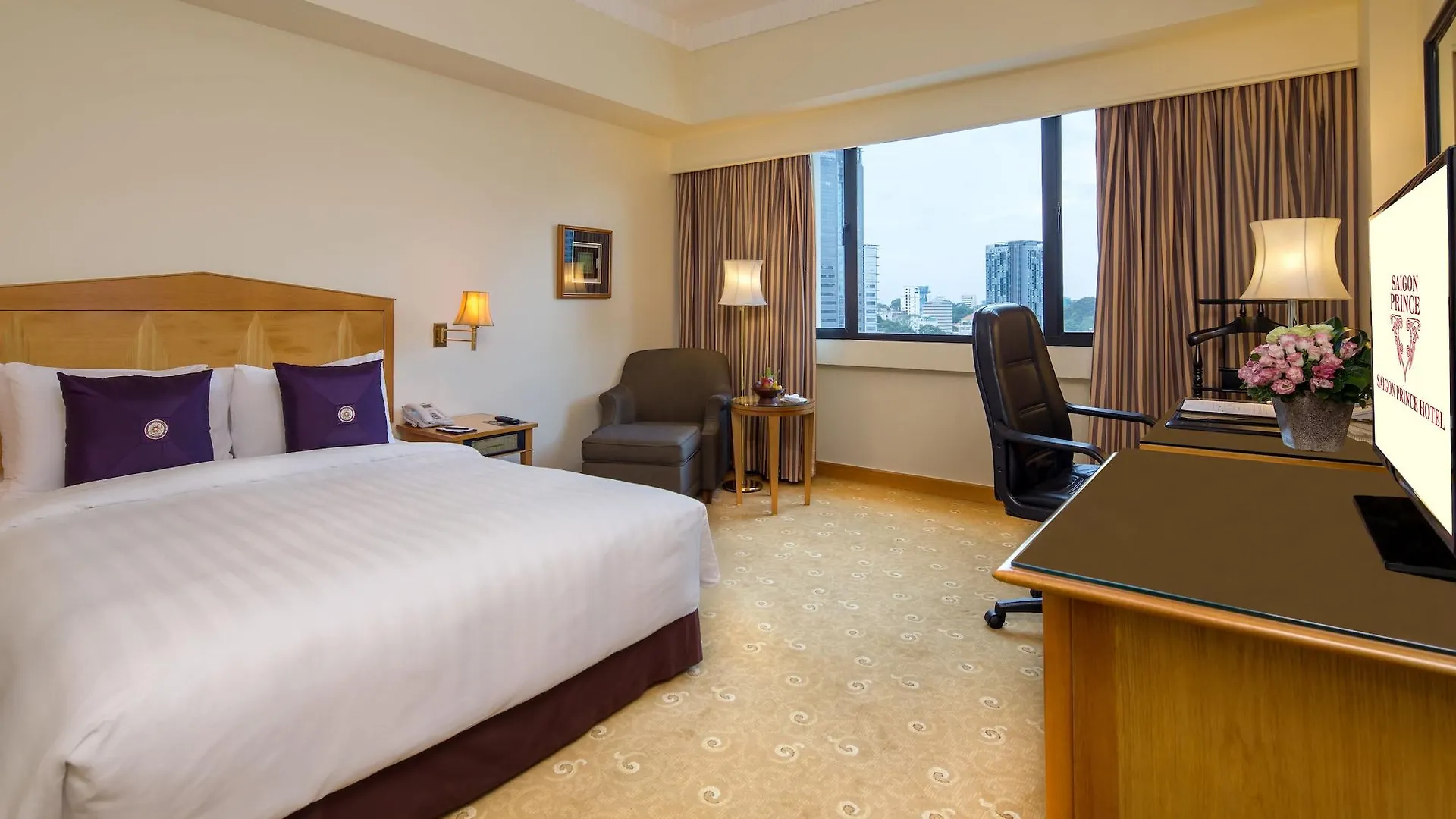 Saigon Prince Hotel Хошимин