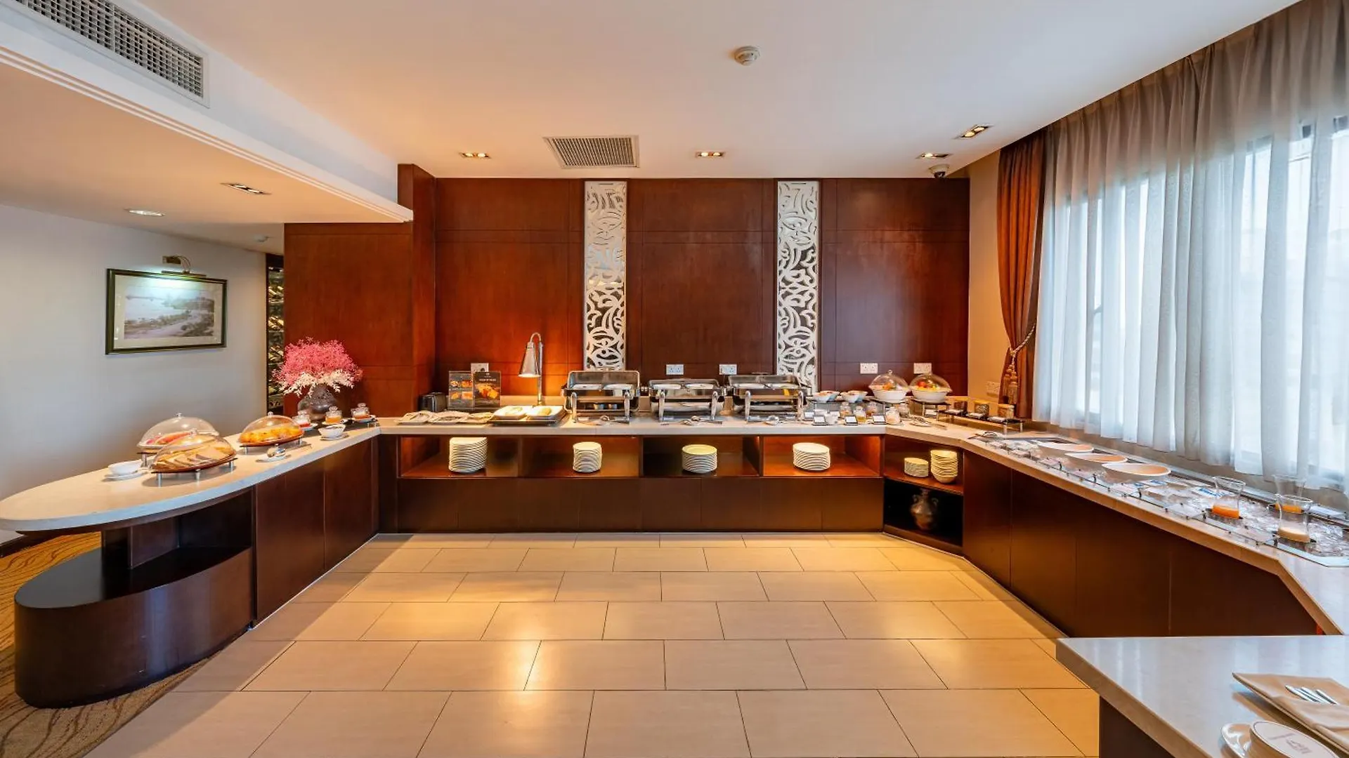 Saigon Prince Hotel Хошимин Вьетнам