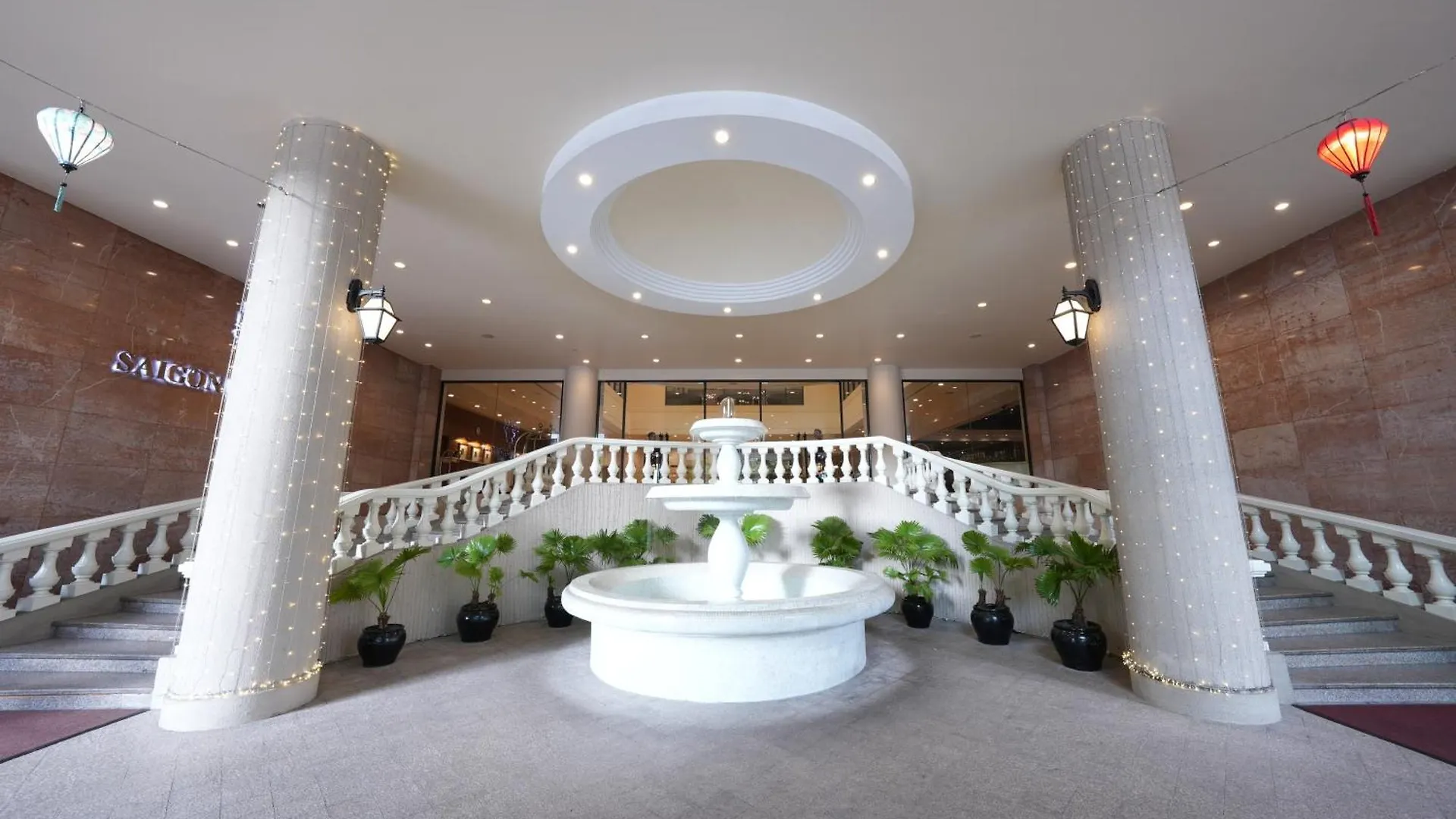 Saigon Prince Hotel Хошимин