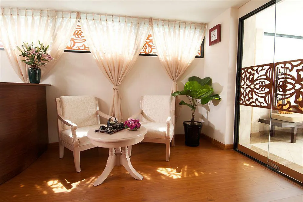 Saigon Prince Hotel Хошимин